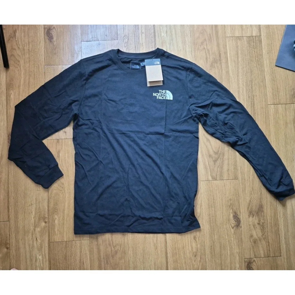 The North Face Long Sleeve Box‎ NSE Tee in TNF Men Size Medium Black/White
